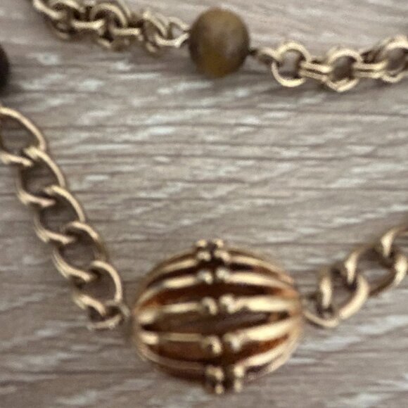 MONET triple strand goldtone necklace with brown & cream beads - Picture 4 of 6